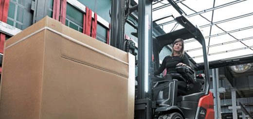 Vysokozdvižný vozík s protizávažím je zázrak kompaktného priestoru