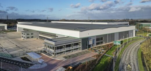 Prvá britská základňa v Hams Hall pre Fiege