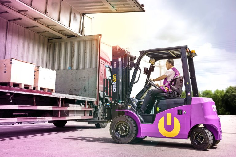 Nová značka vysokozdvižného vozíka uvedená na trh