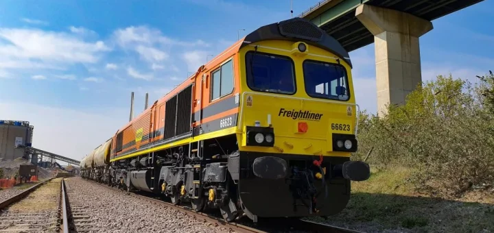 CMA CGM získava Freightliner Intermodal