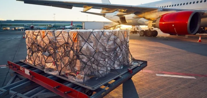 Prepravcovia tovaru pre Gatwick druhé dráhy