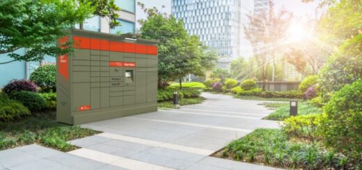 Solárne napájaný autonómny balíkový box