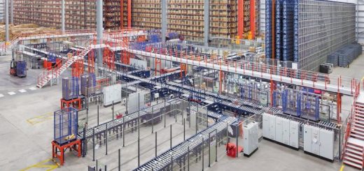 MIT zistí, že AI je zabudovaná v 60 % skladov