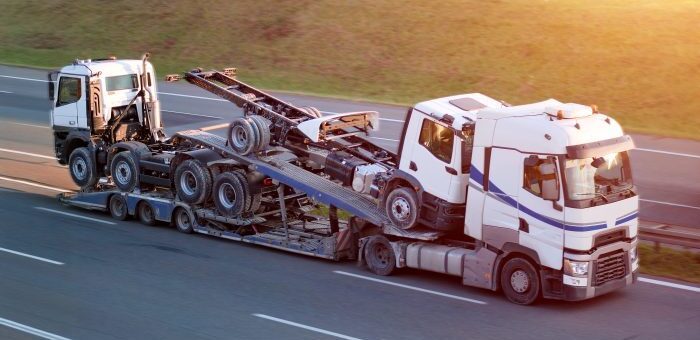 Za diaľnicou: Logistika ťažkej techniky