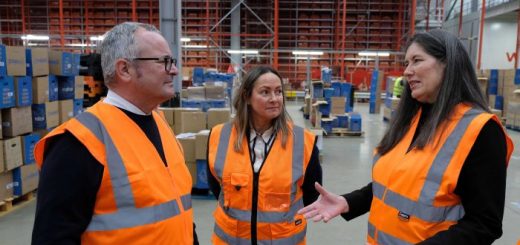 Corby Logistics Hub predstavuje inovácie počas VIP návštevy