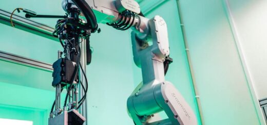 Fyzické AI riešenie na vyberanie 2-dielnych škatúľ na topánky