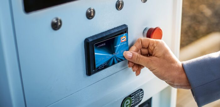 Firmy chcú viac elektromobilov, ale čelia rastúcim nákladom