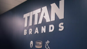 Prepojené vykonávanie zvyšuje odolnosť distribúcie Titan Brands