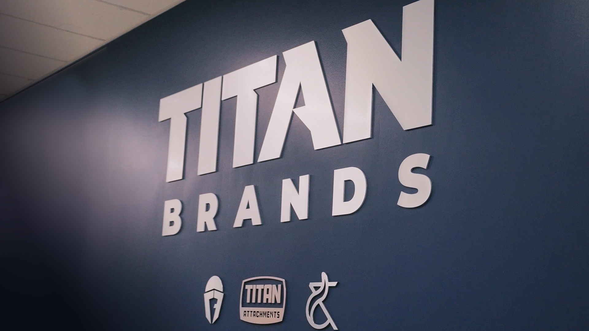 Prepojené vykonávanie zvyšuje odolnosť distribúcie Titan Brands