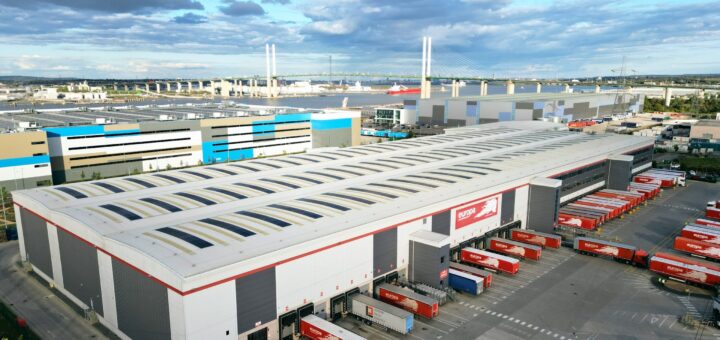 Solárna strecha prepája logistiku s odolnejšou energetikou